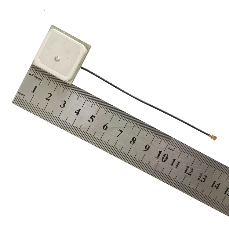 2.4g 25x25陶瓷天线 zigbee 蓝牙 wifi无人机天线 航拍遥控天线