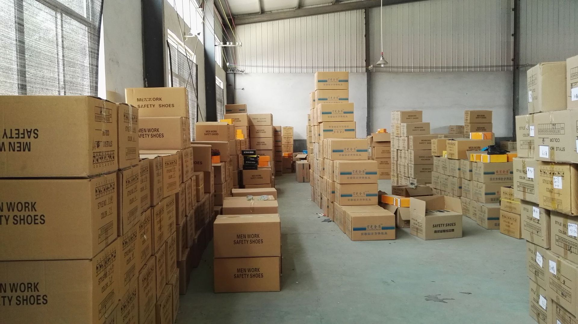 工厂批发6kv绝缘劳保鞋牛皮电工鞋钢头防砸6000v轻便安全工作鞋