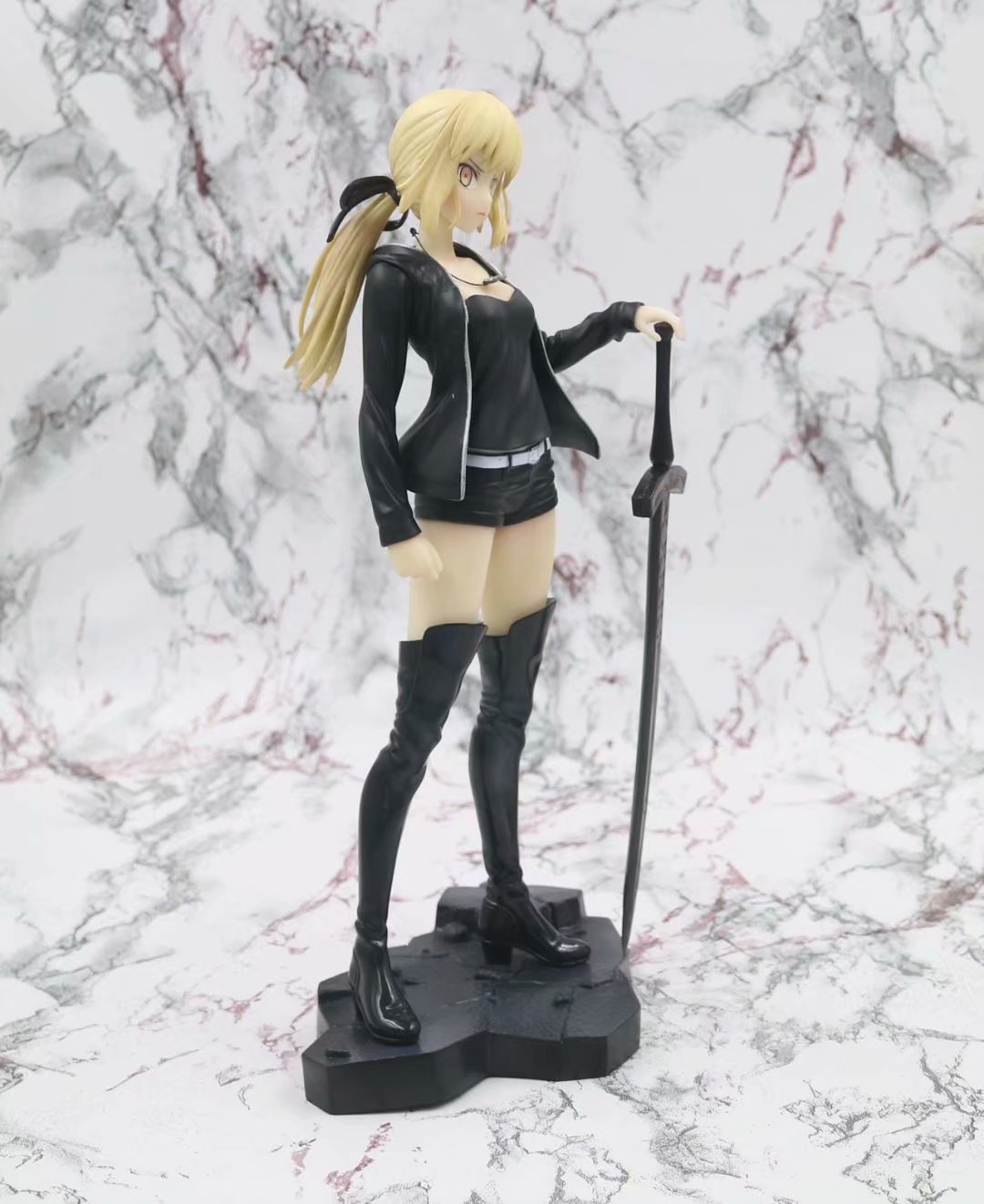 fate fgo 黑 saber 潘德拉贡 阿尔托莉雅 便服塞巴 盒装手办