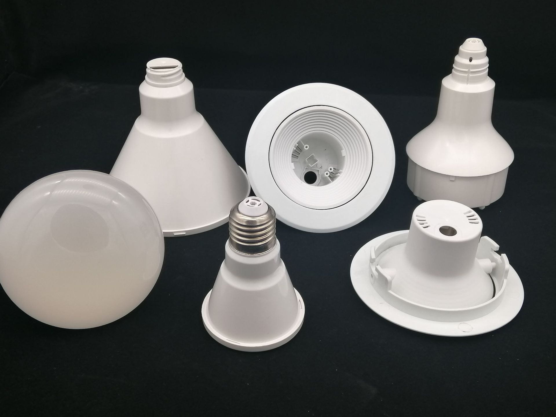 厂家直销 实力商家 品质保证 灯托 led灯饰产品及配件