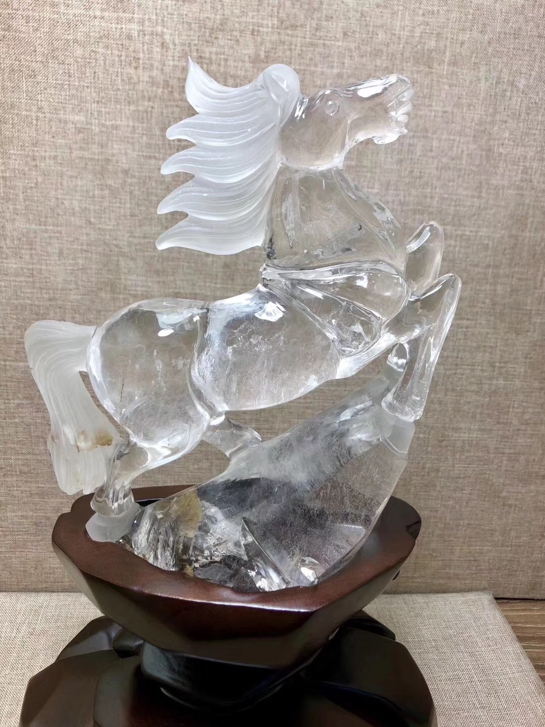 天然白水晶生肖马 原石水晶生肖马白水晶雕刻马摆件晶体通透