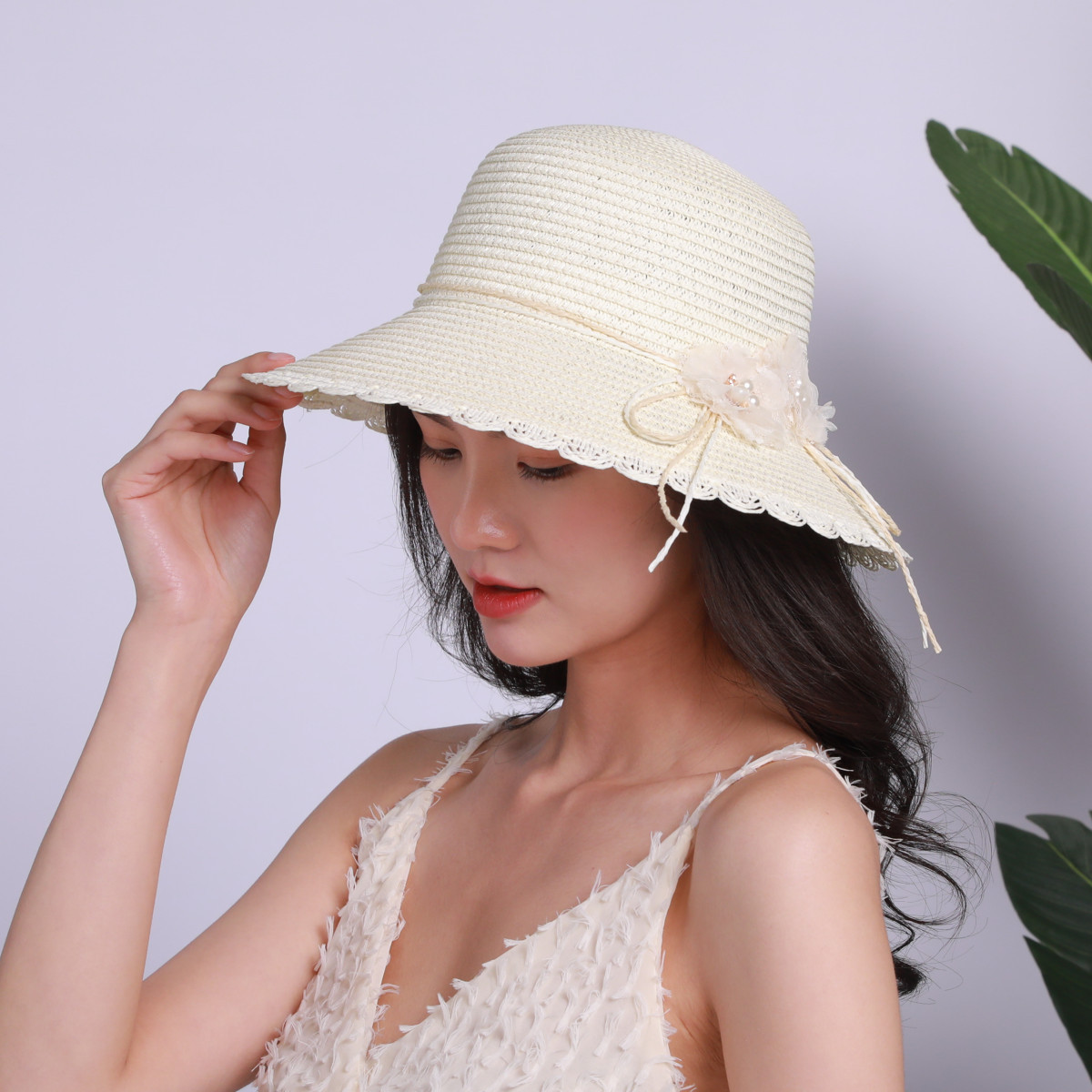 帽子春夏天女士草帽网纱花朵珍珠镶钻花盆帽防晒太阳蝴蝶结沙滩帽
