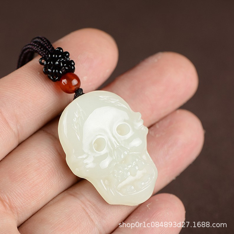 天然和田玉骷髅头玉坠鬼头吊坠男玉石护身符玉坠白玉挂件骷颅头女