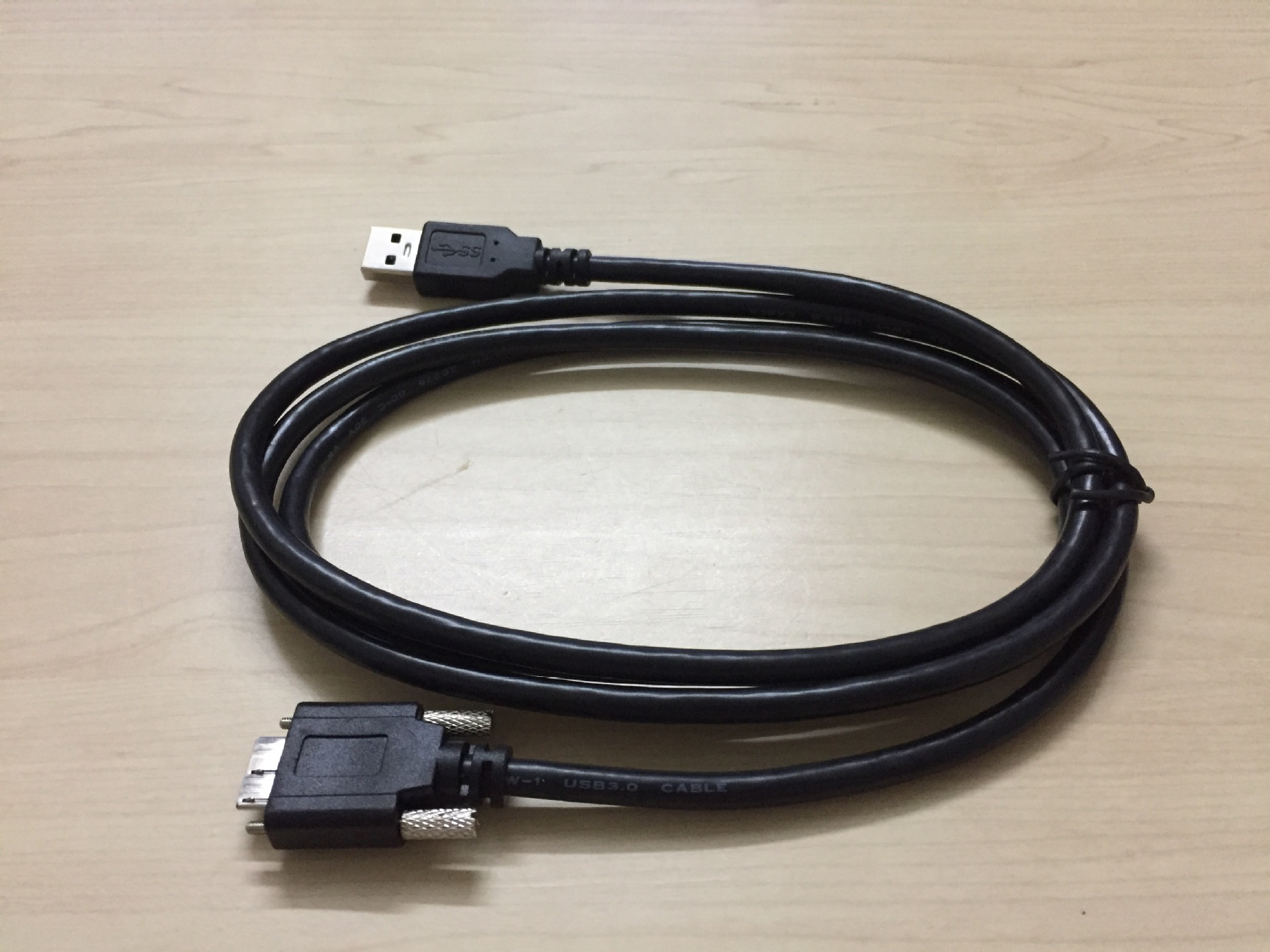 0工业相机线 3.0am 转microb带螺丝固定数据