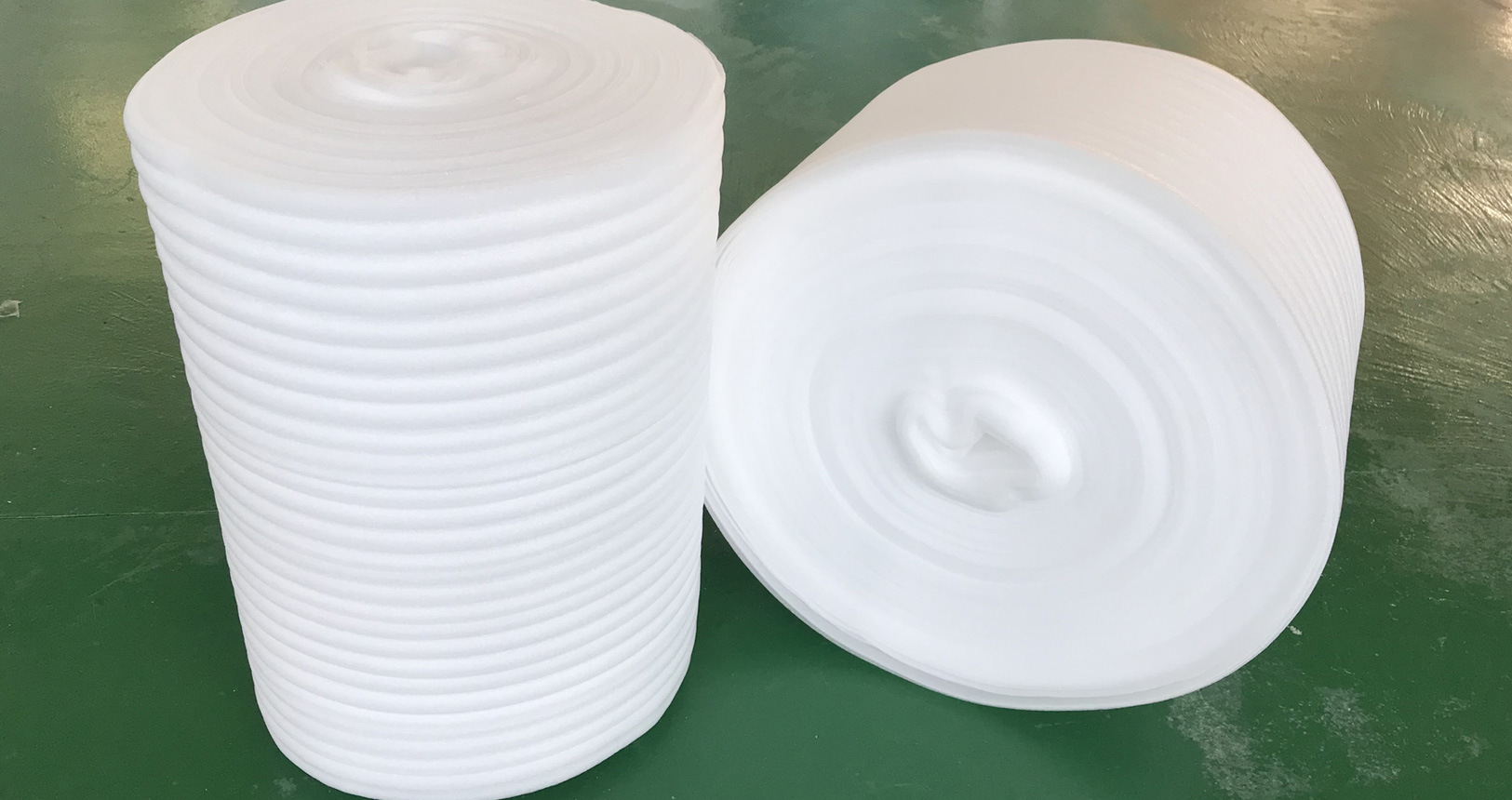 厂家定制epe珍珠棉包装材料50cm宽重2斤防震泡沫发泡棉快递填充物