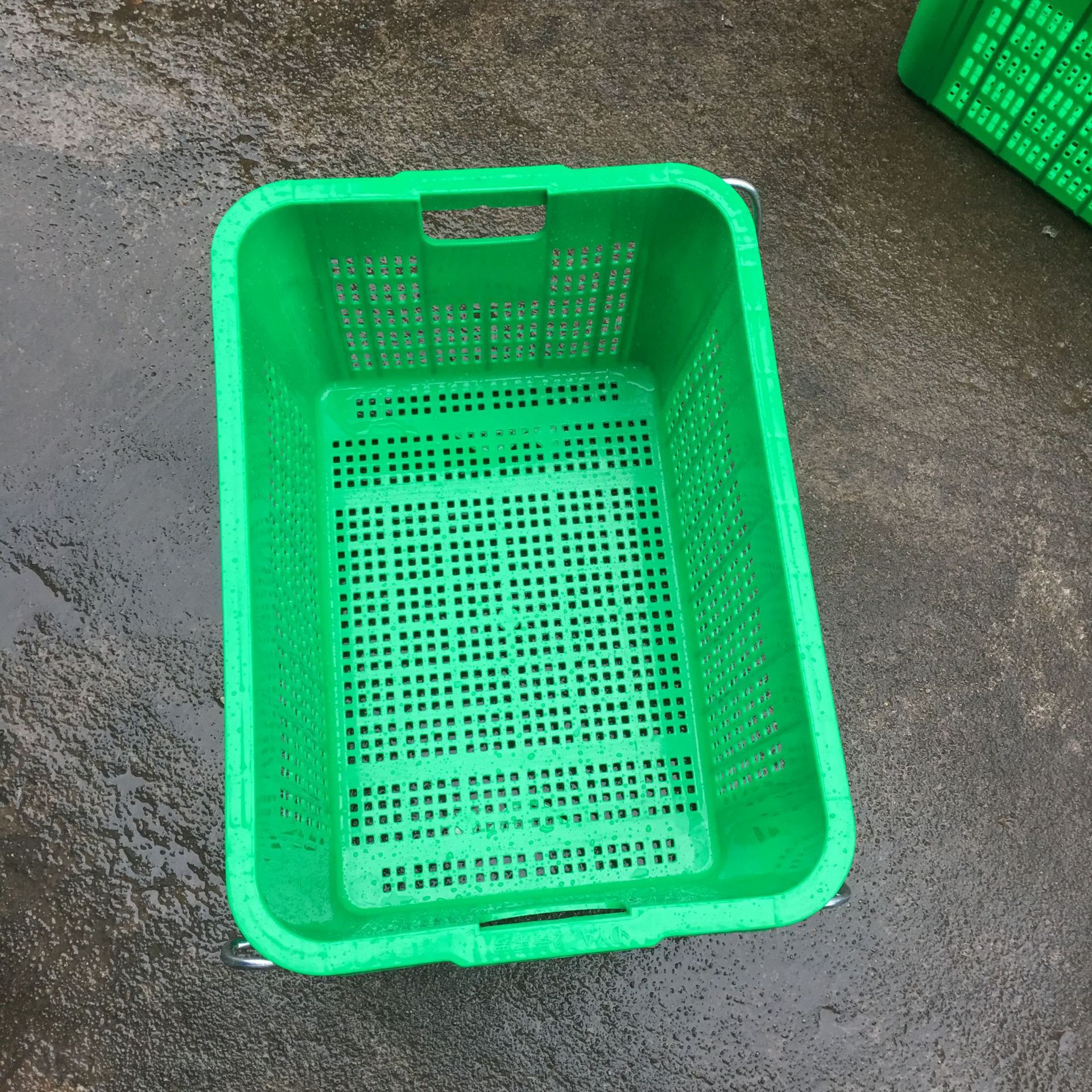 广州深圳 塑料菜箩可带铁耳弓可堆叠筐 蔬菜水果运输装车塑胶箩筐