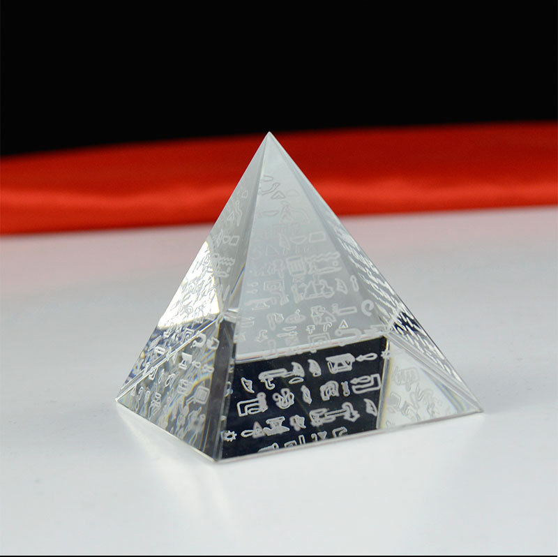 金字塔 四棱锥 水晶金字塔 多面体 看彩虹光学棱镜 银行理财礼品