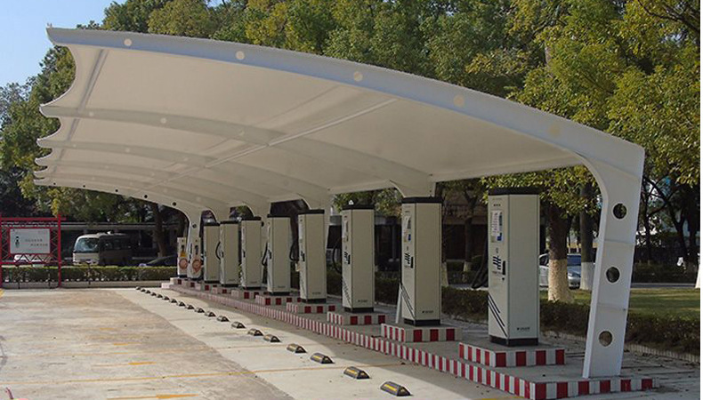 厂家安装膜结构充电桩停车棚 公交车电瓶车新能源充电桩雨棚