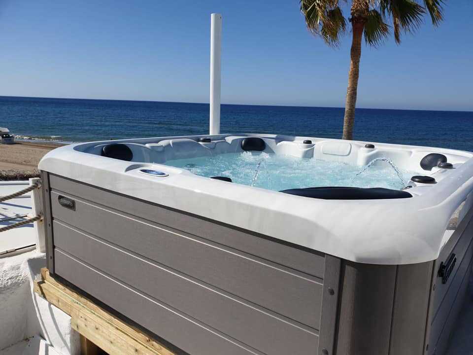 8m户外按摩浴缸 large jacuzzi 8人出口(恒温泡池)