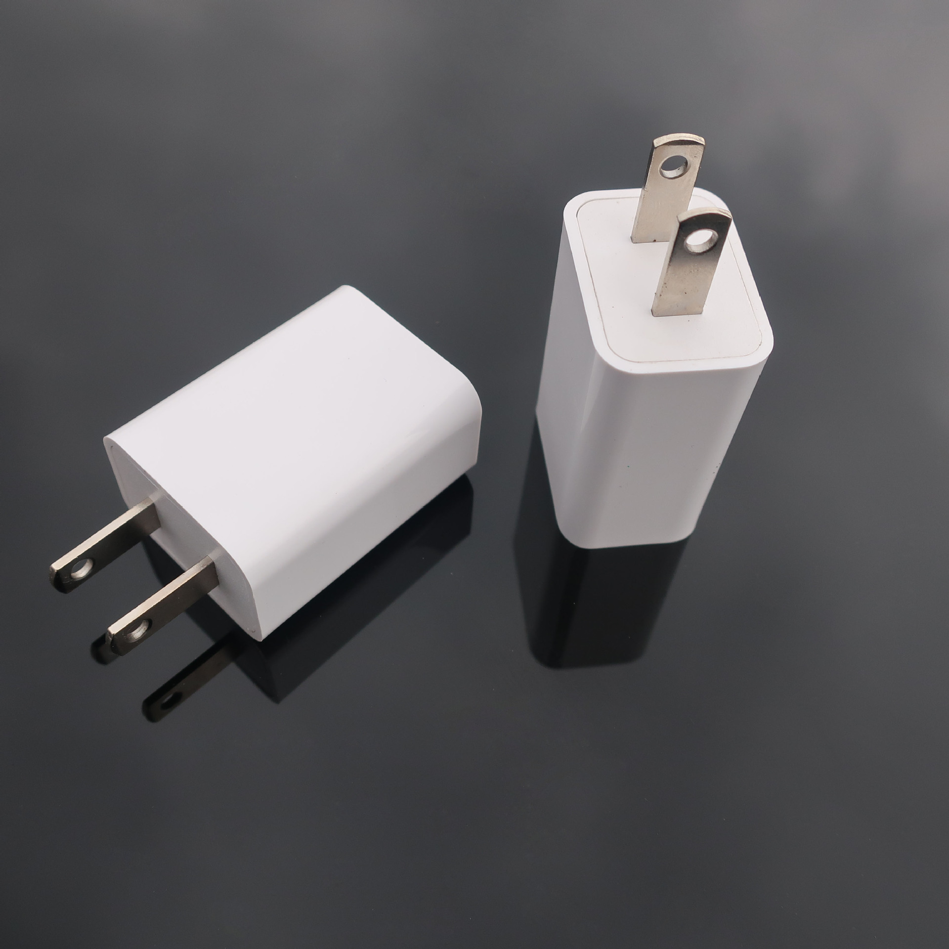 工厂直销 5v1a手机充电头 美规ce认证usb充电器电源适配器