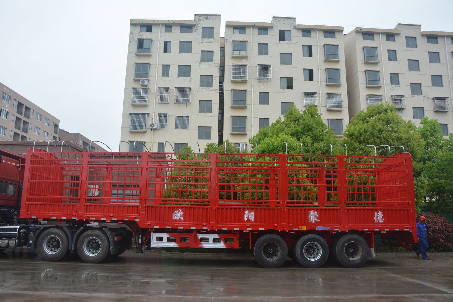 13米仓栅式半挂车仓栏高栏轻量化高强钢欧阳聚德