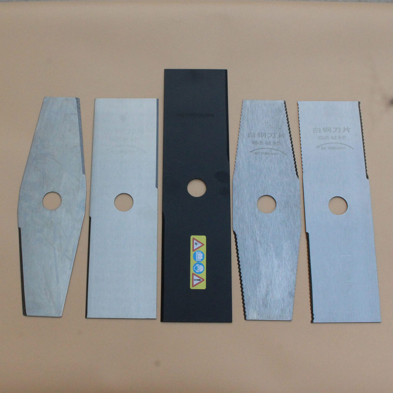 二齿锰钢刀片长方形四冲程背负式割草机割灌机打草机加长一字刀片