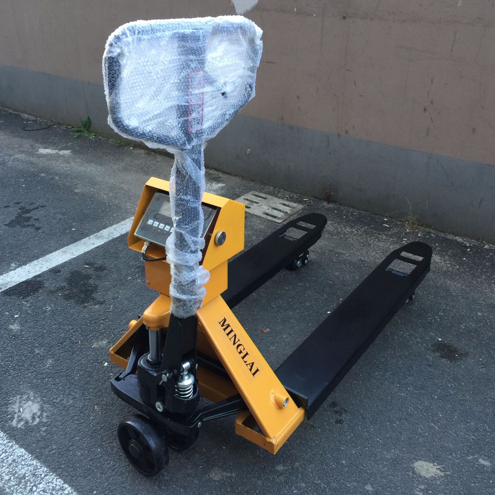 青岛3吨电子称搬运车 2000kg液压电子叉车秤 本安型防爆叉车秤