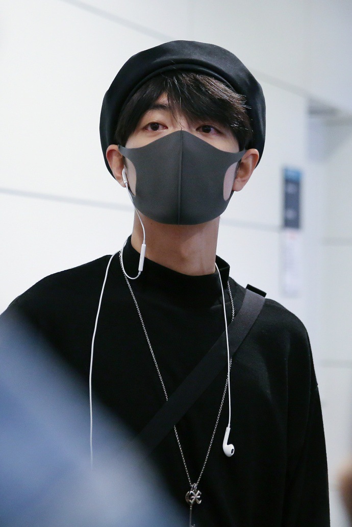 肖战同款帽子王一博复古文艺百搭贝雷帽韩版黑色气质画家帽网红款