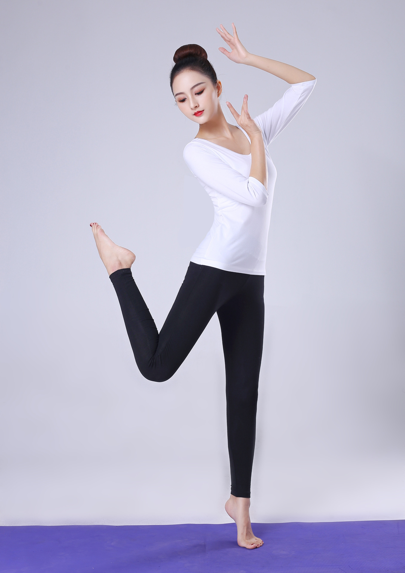 2020年艺校学生形体健身运动训练服基本功舞蹈练功服上衣中袖女