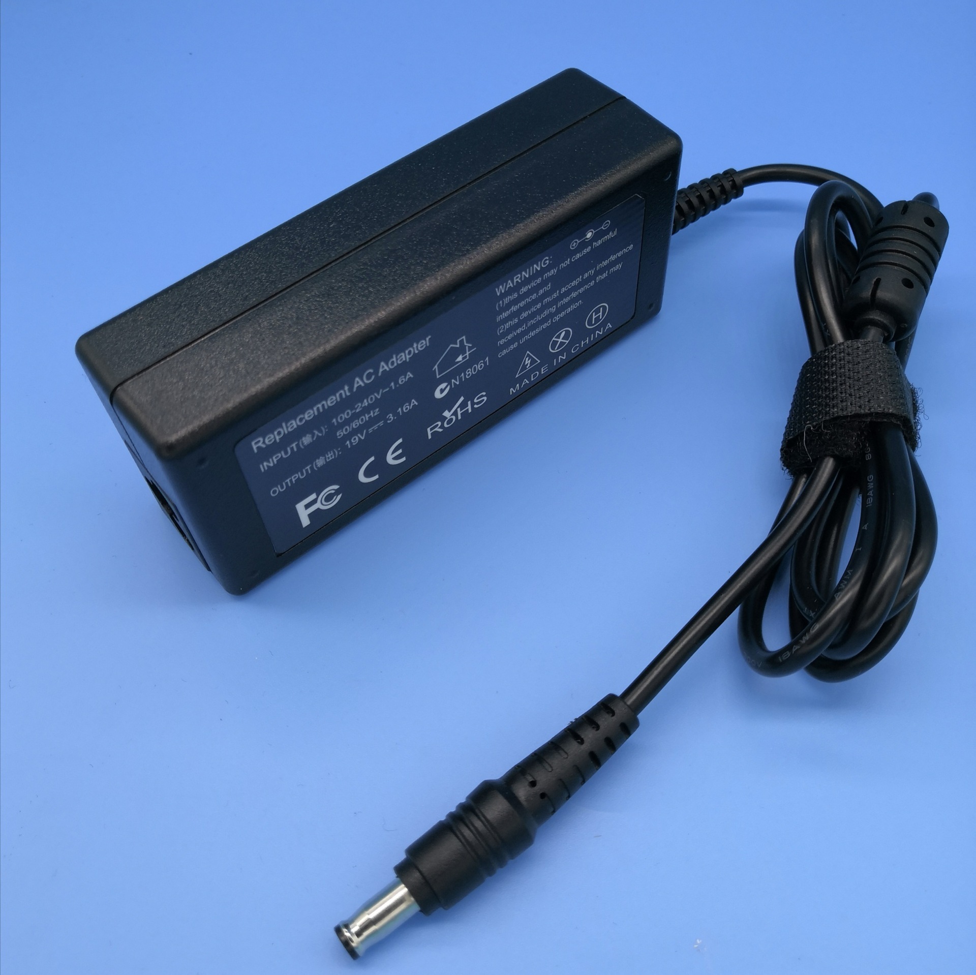 16a5.5*3.0笔记本电源适配器适用三星笔记本电源