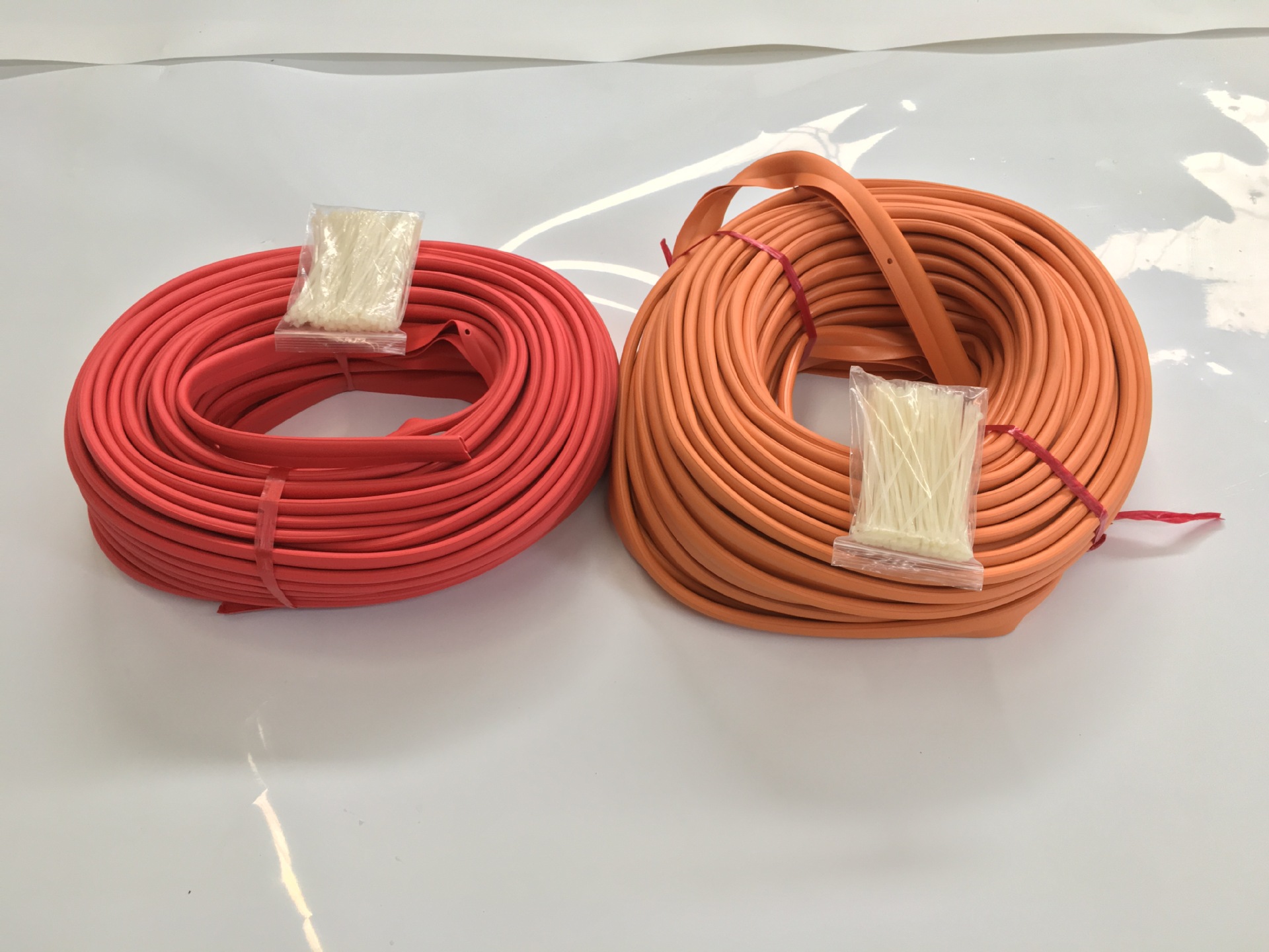 电力保护套 火线皮 橘黄色通信三线交叉保护套红色电缆绝缘保护套