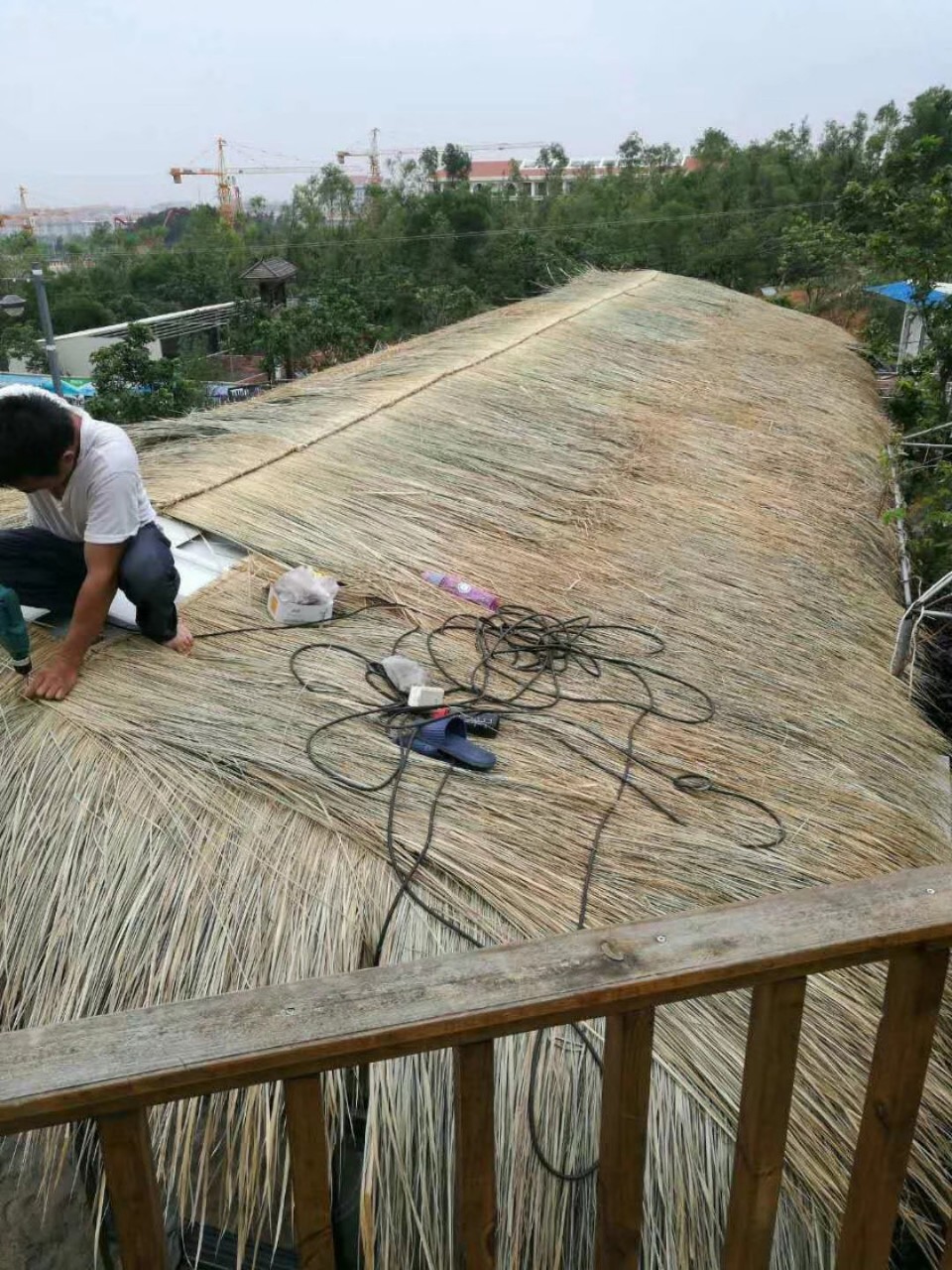 原生态天然茅草瓦毛草屋顶茅草亭真茅草装饰材料1x1.1木屋顶茅草