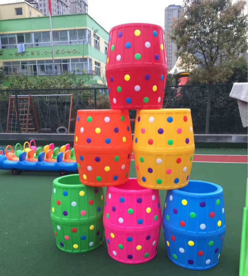 幼儿园户外大滚筒感统训练器材塑料彩色钻洞玩具儿童游乐设施滚圈