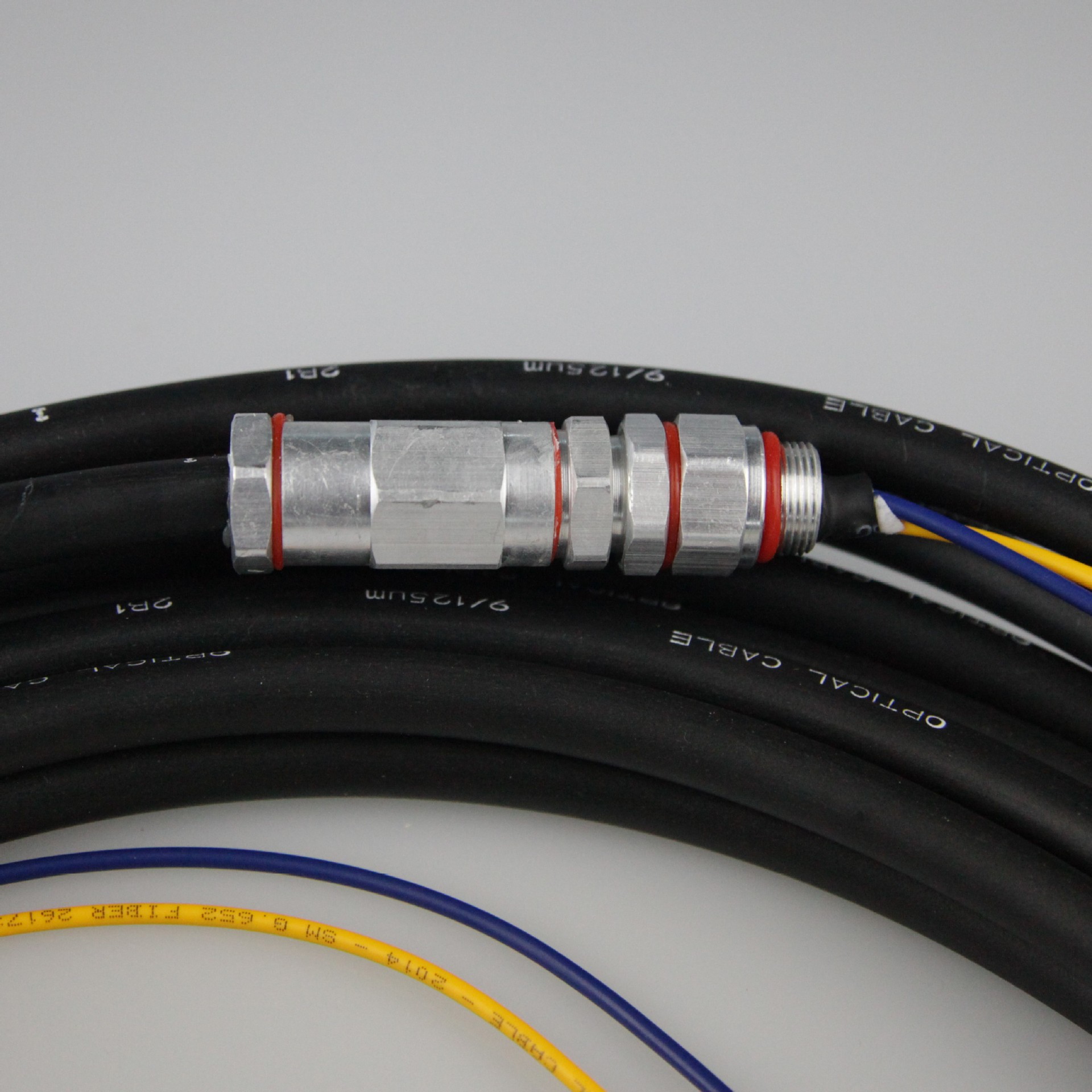 厂家直销 fc-apc双芯防水尾缆 光纤跳线 双芯防水尾缆