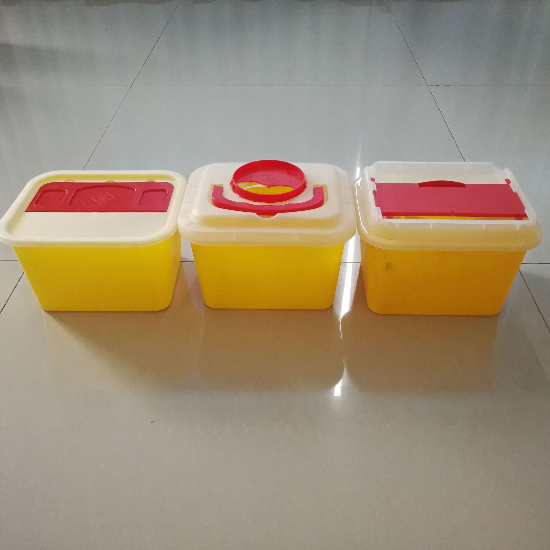 厂家供应方形平盖推盖手提利器盒医疗废物护士站锐器盒黄色新品