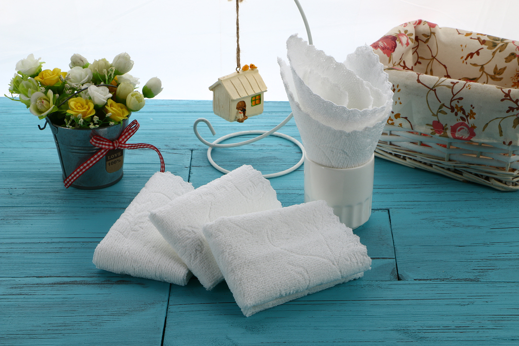 厂家销售竹纤维压花加厚一次性消毒毛巾 酒店饭店用湿巾 多种规格