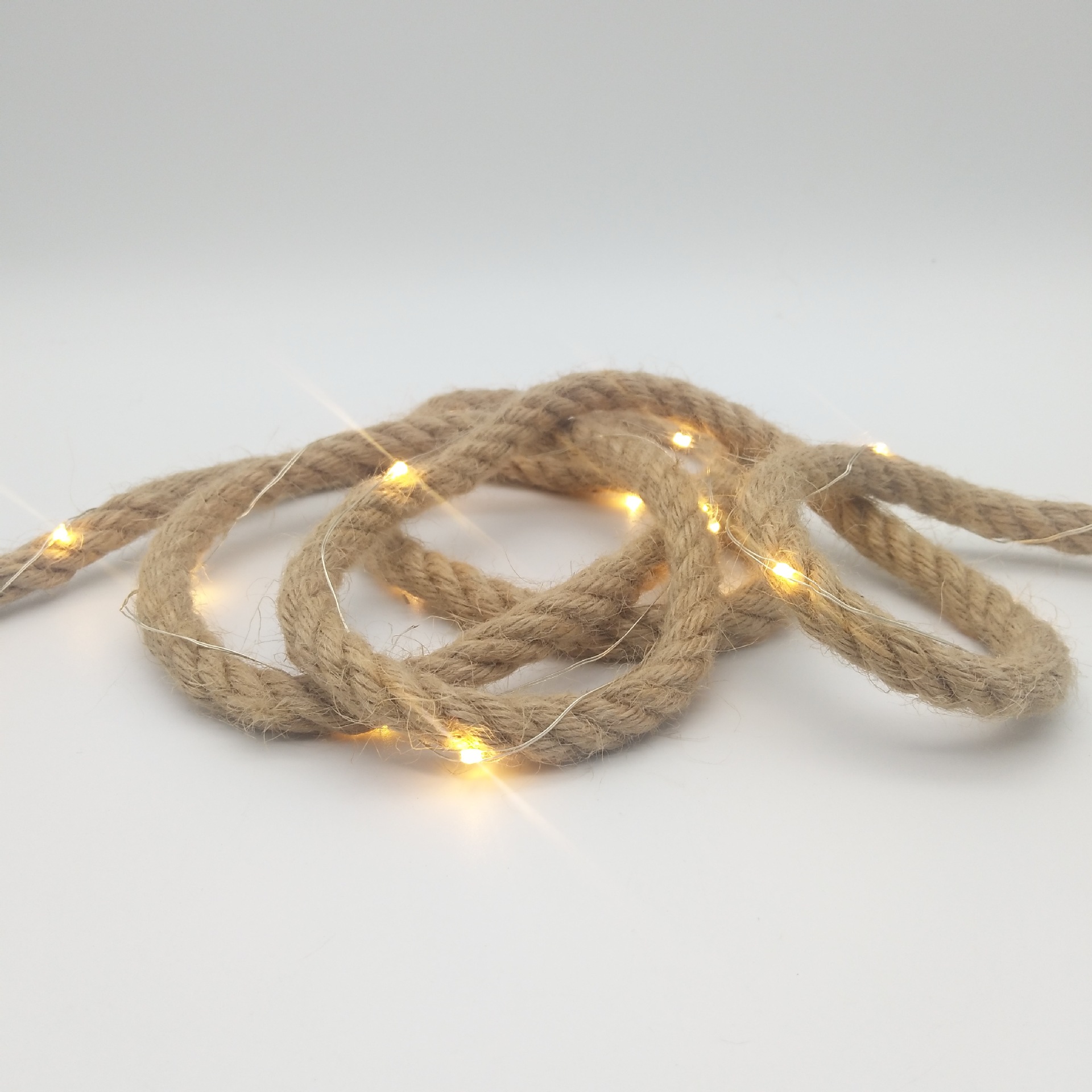 厂家批发 电池灯2米20灯发光麻绳灯串 led铜线灯绕绳子装饰灯房间