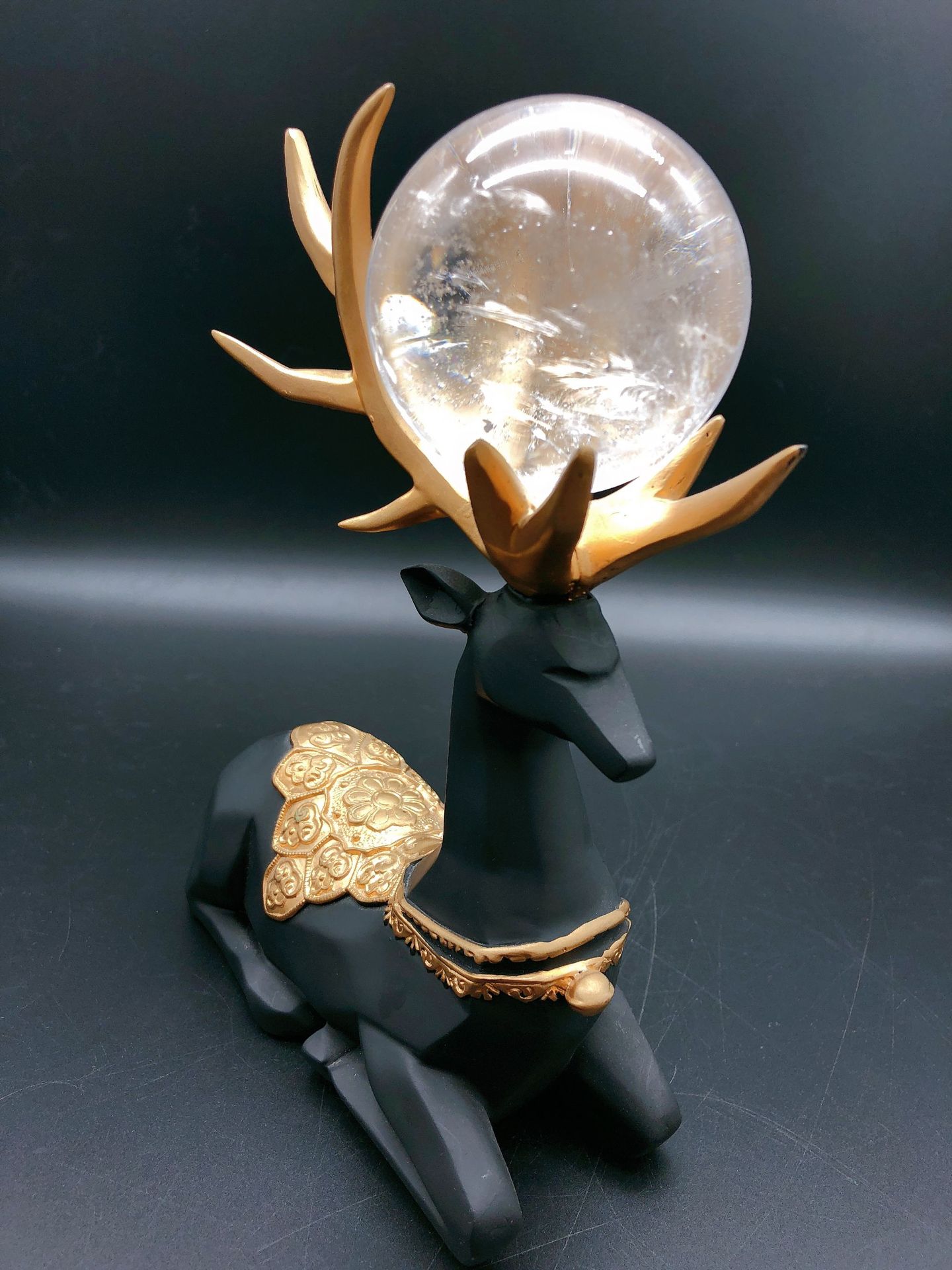 白水晶球摆件 一鹿有你 款式新颖 简单大方 摆放