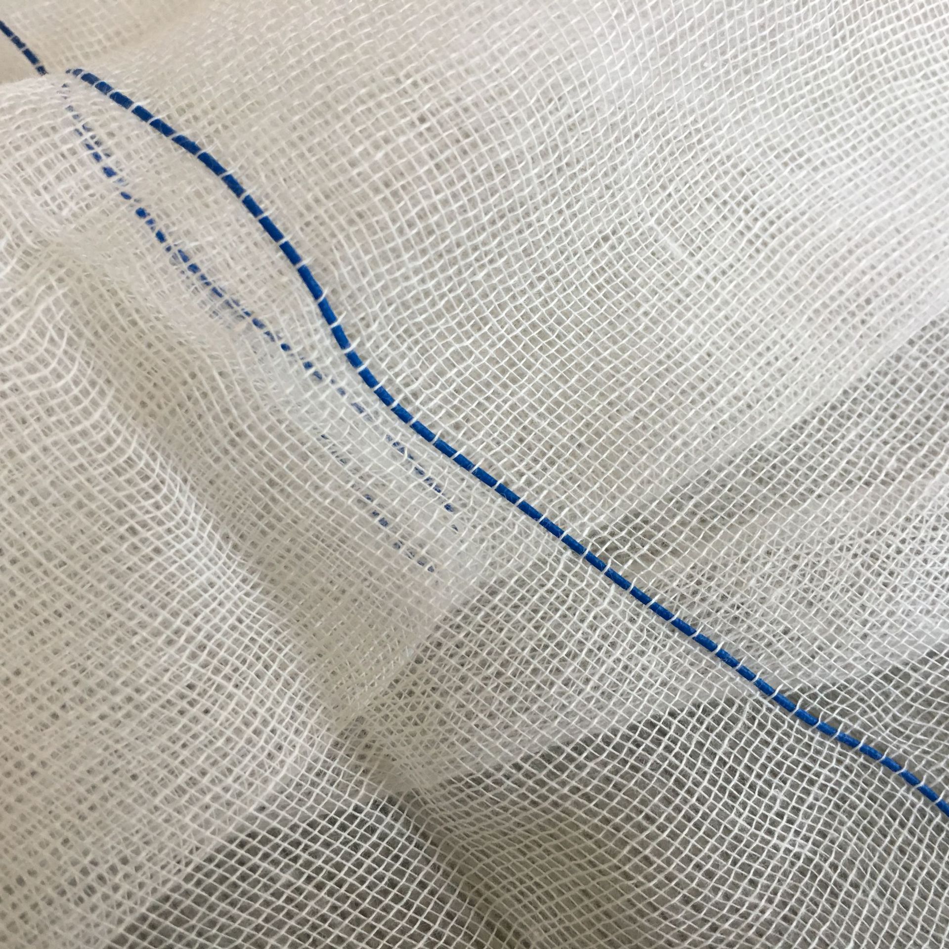 纯棉显影纱布 硫酸钡线x光跟踪线纱布医用脱脂纱布源头工厂可定制