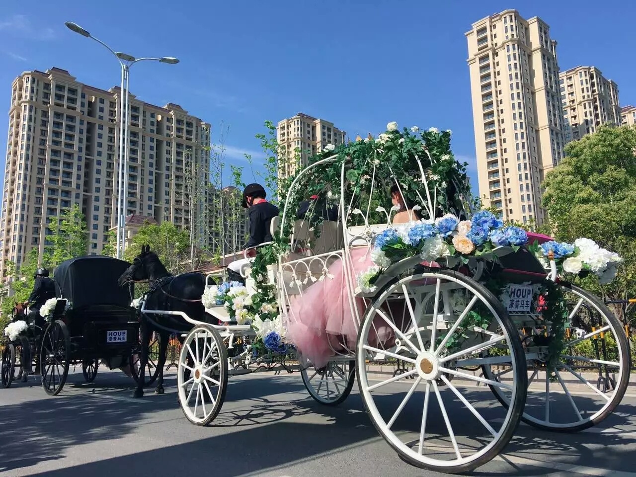厂家直销供应hp-09浪漫婚礼南瓜马车 定制加工高质量欧式马车