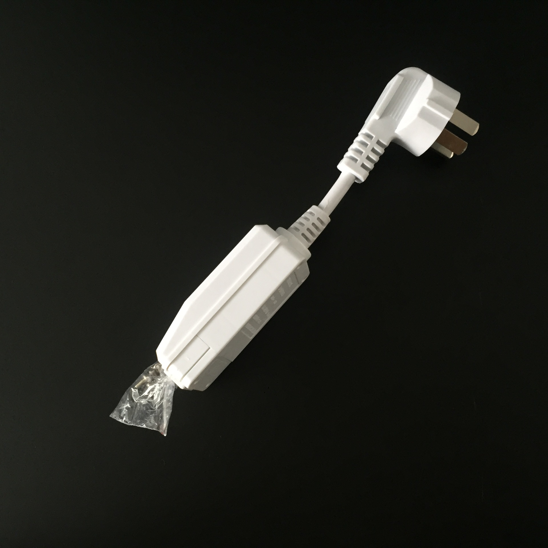 上海德力西 16a分体电源插头 漏电保护插头接线式 漏电保护插头