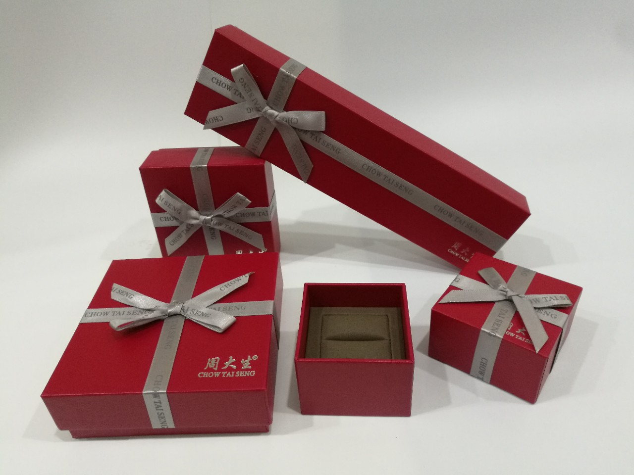 周大生首饰盒蝴蝶结丝带戒指盒吊坠盒手链盒手镯盒珠宝首饰盒批发