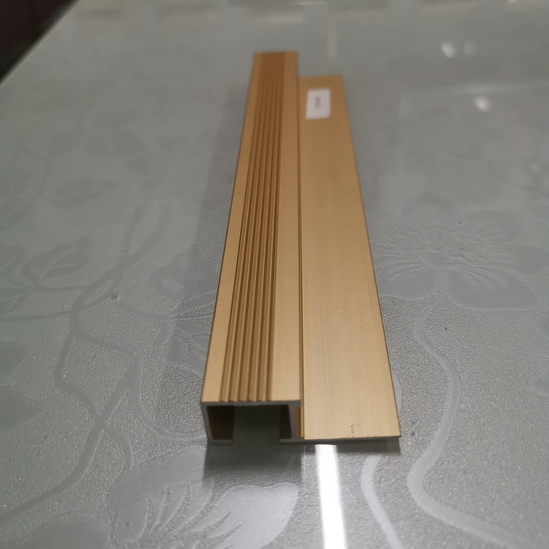 厂家批发 家居铝型材 瓷砖铝合金角线 地板扣条 地脚线 可定做