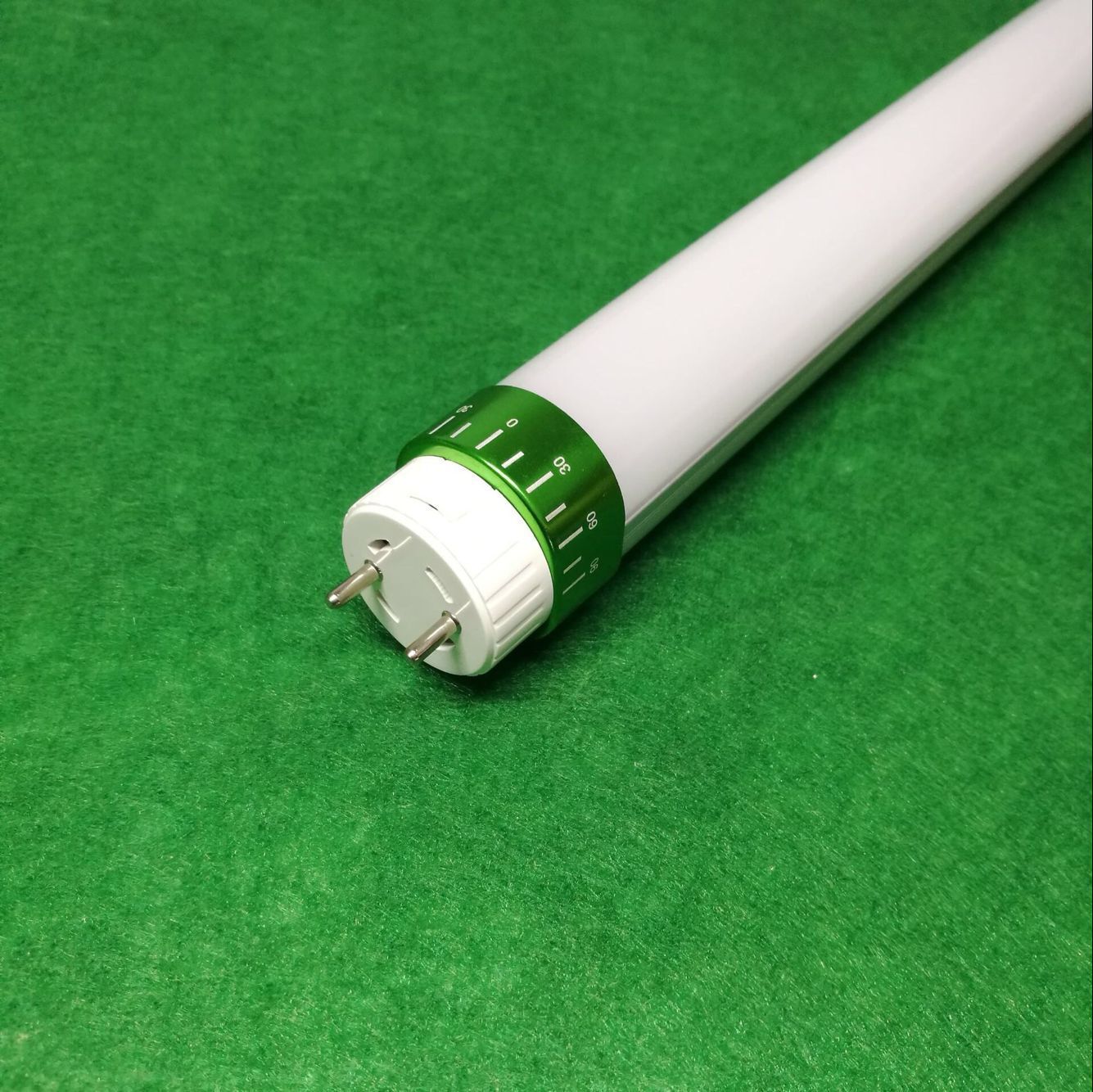 t8旋转灯管 彩色旋转灯头led日光管 0.6米0.9米1.2米单端双端输入