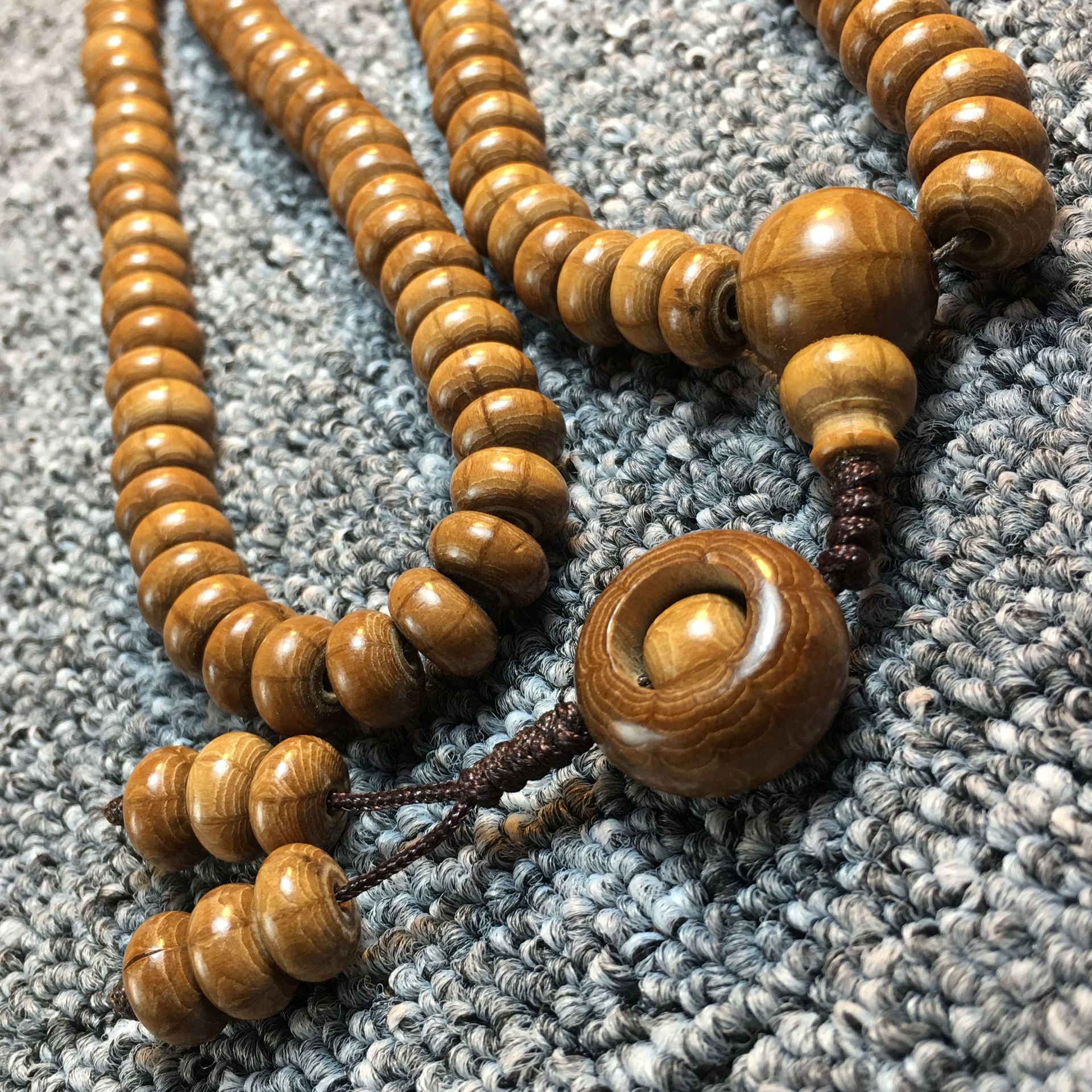 地摊货源六道木 品质款老料六道木手串降龙木算盘珠六道木批发