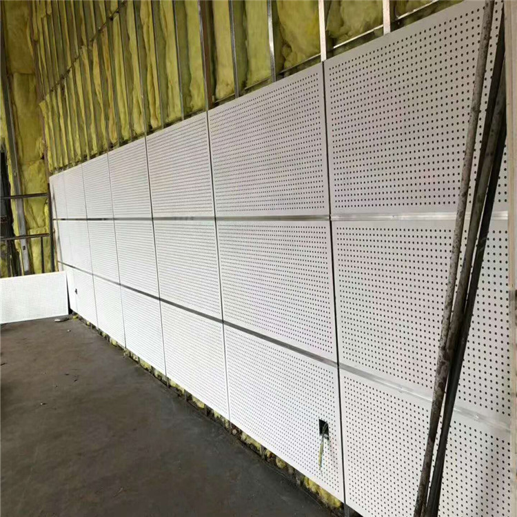 供应南宁市穿孔吸音墙板 穿孔吸音板每平米报价