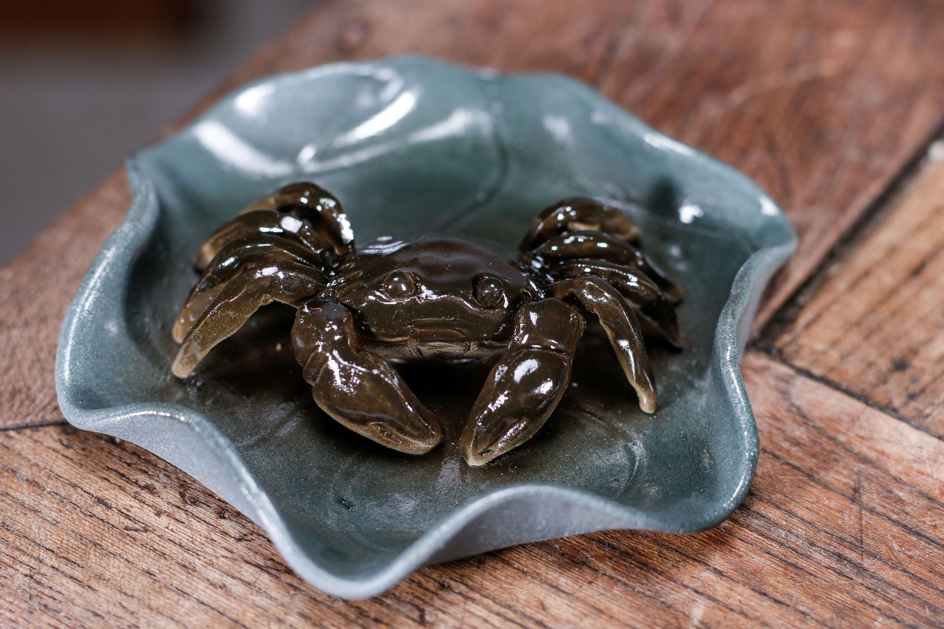 紫砂茶宠变色螃蟹批发全纯手工荷叶摆件宜兴紫砂茶壶茶具礼品定制