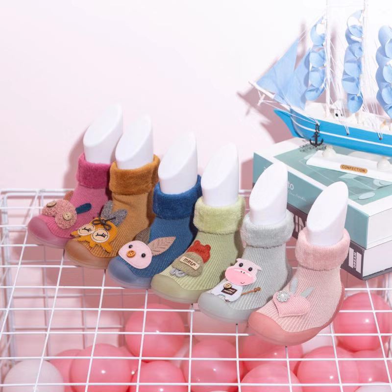 autumn boys and girls thickened snow socks doll series floor socks shoes boys and girls sports shoes breathable children‘s shoes