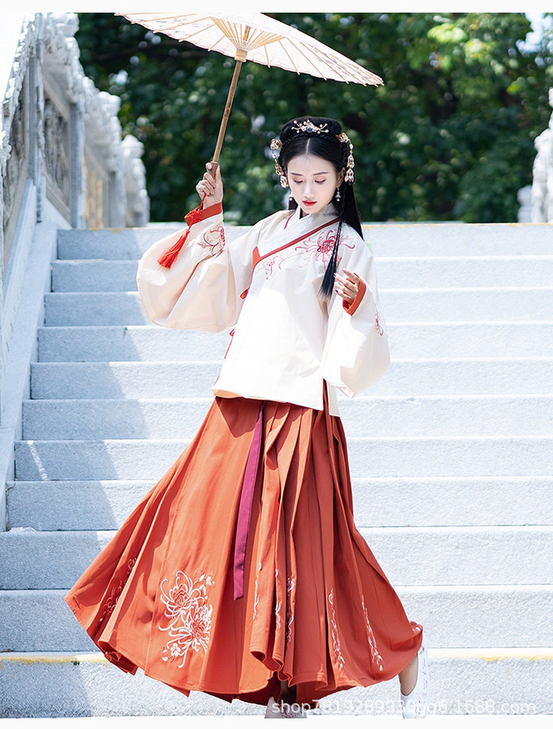 新款秋冬汉服中国风传统明制百褶裙古风日常改良女学生刺绣马面裙