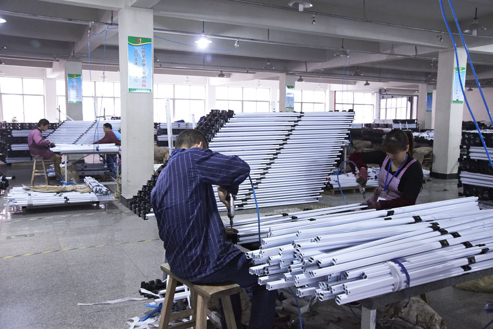 20款工厂定制加强防风展览帐篷伸缩四脚汽车棚摆摊铁件畅销帐篷