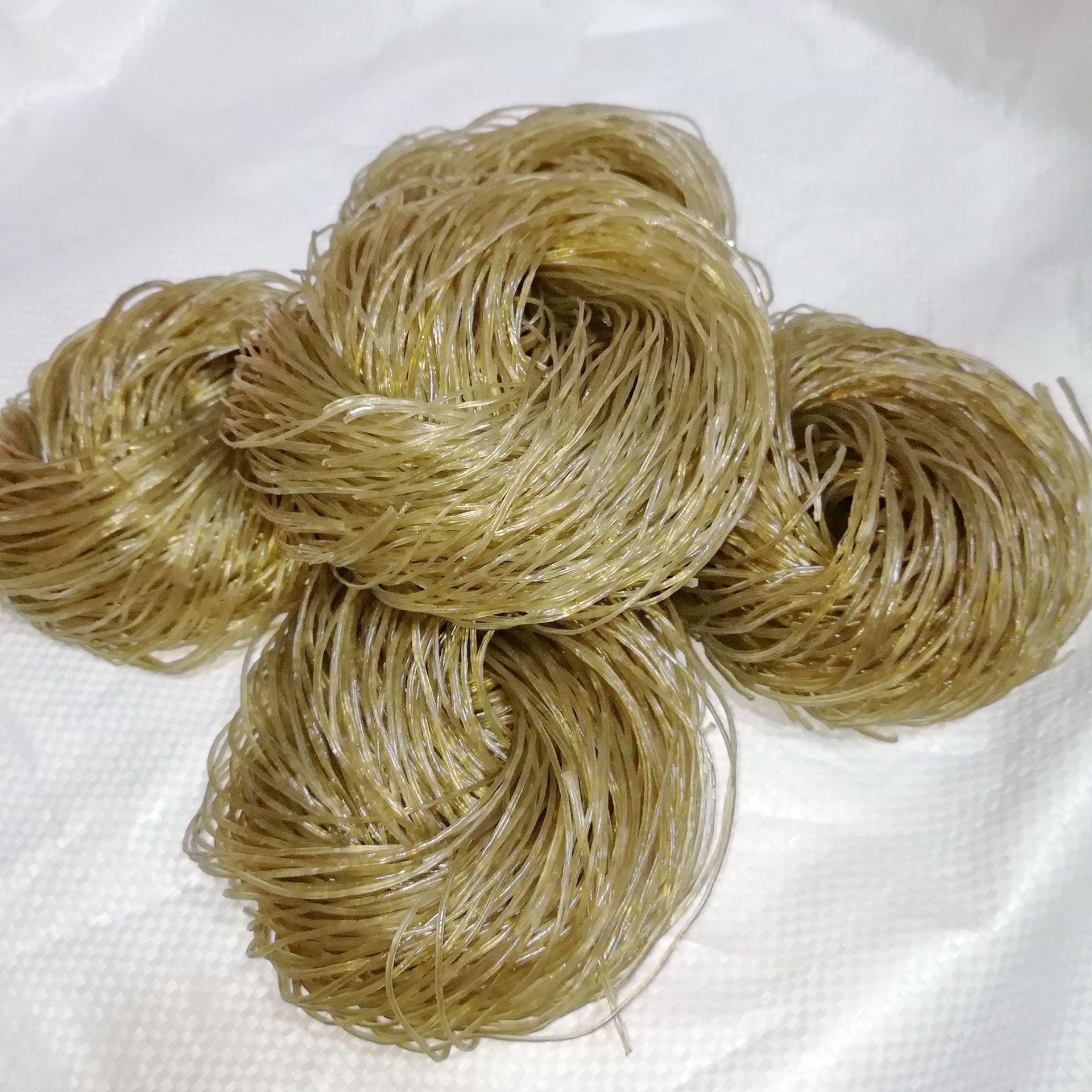 包邮 食用方便口感爽滑的圆酸辣粉条粉丝粉饼 圆粉 量大价优