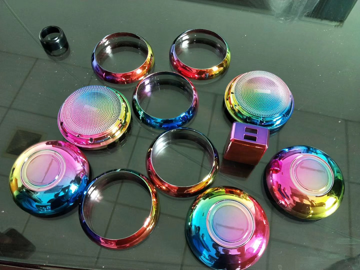 三色渐变耳机真空镀 电镀加工 塑胶电镀 电镀厂abs料pc料电镀