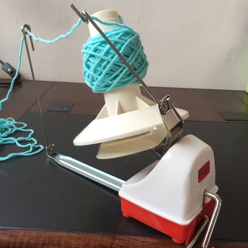 家用手摇绕线机大号手动分团合股绕毛线团机 abs塑料绕毛线器批发