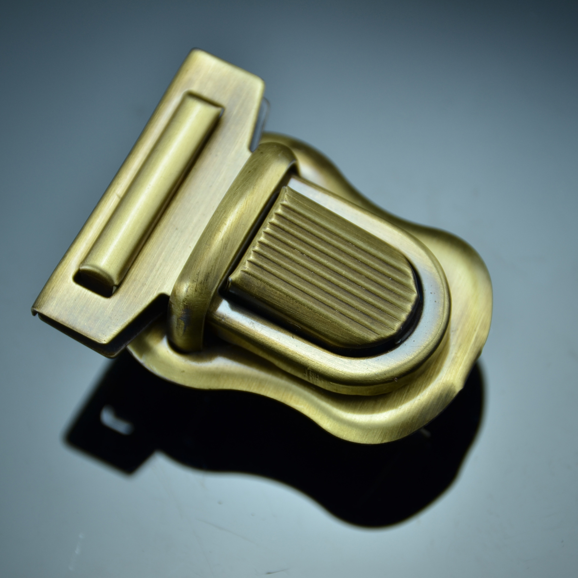 潮流手袋五金小配件diy包包锁手提袋五金扣具