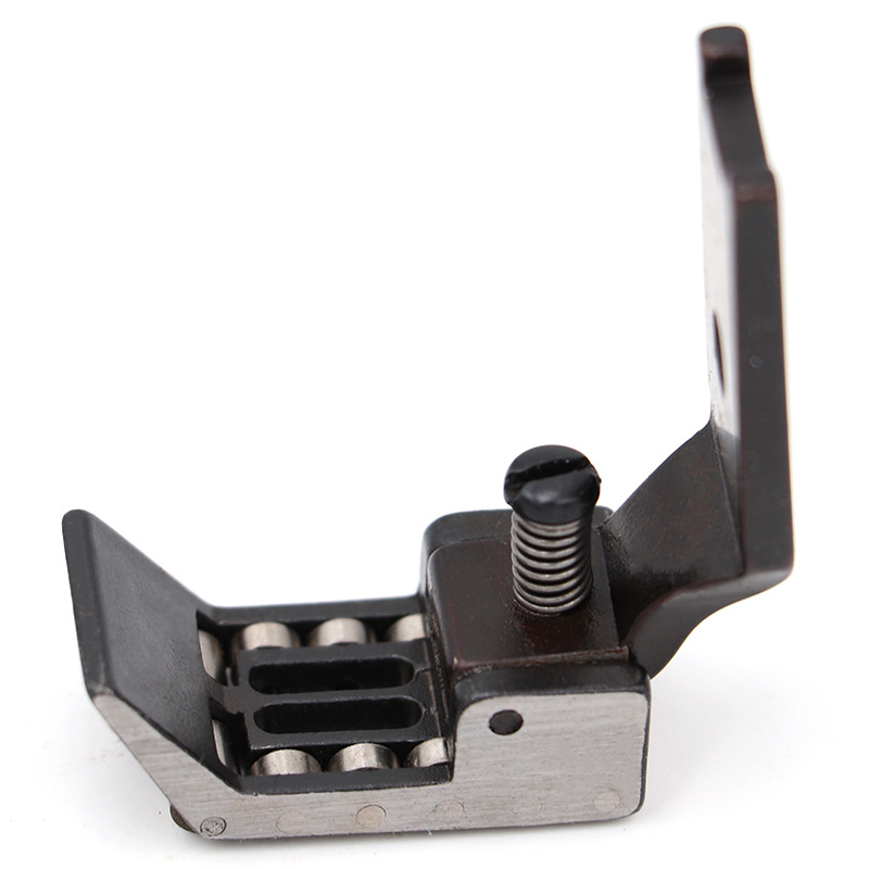 工业双针车缝纫机配件 双针车滚轮压脚r212 全钢厚料皮革滚轮压脚