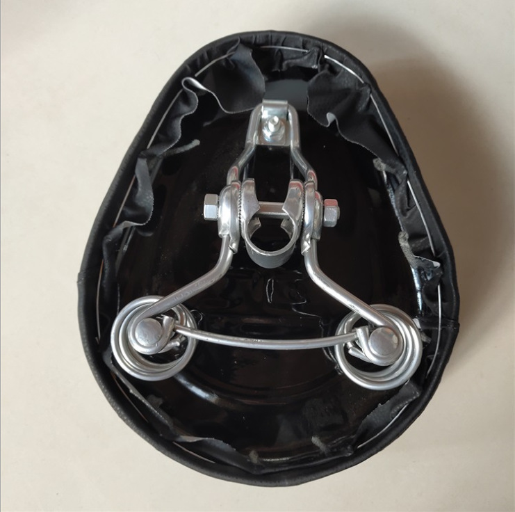 批发自行车电动车鞍座电动车三轮车车座子铁壳朗动鞍座座椅座子