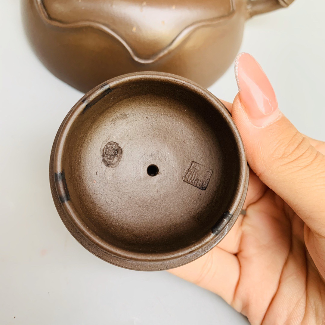 宜兴紫砂 原矿紫泥 周桂珍制 笋尖紫砂壶 包浆醇厚 沁色入骨