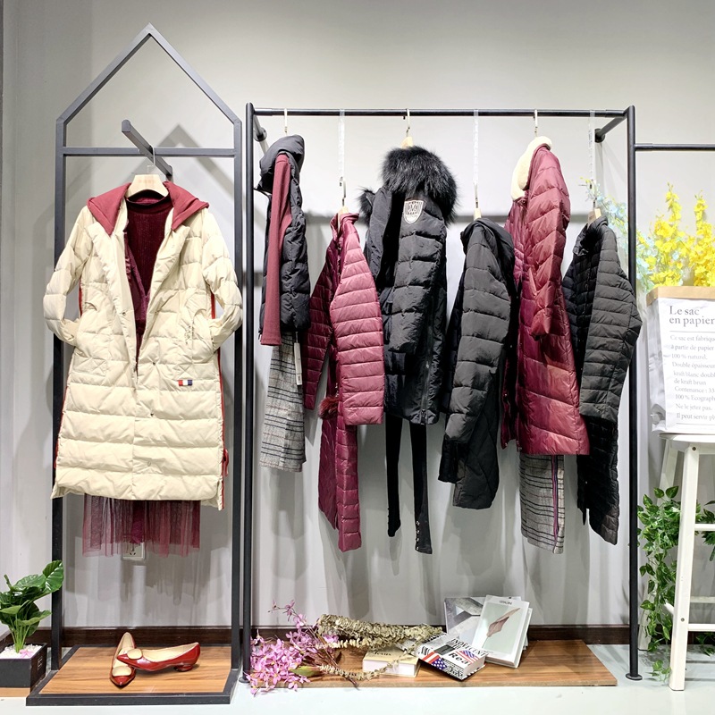 布石19冬 品牌折扣店直播女装正品货源 杭州一线品牌女装折扣走份