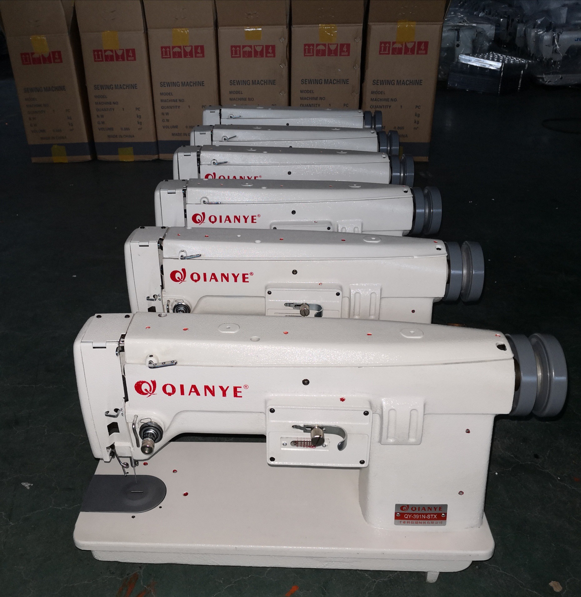 绣花机 手推刺绣机 qy-271 391n 单针旗袍绣花机 家用曲折缝批发