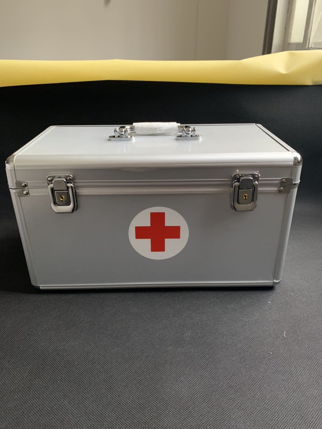 正品家用药箱大号医药箱铝合金多层药箱家庭用急救箱出诊箱包邮